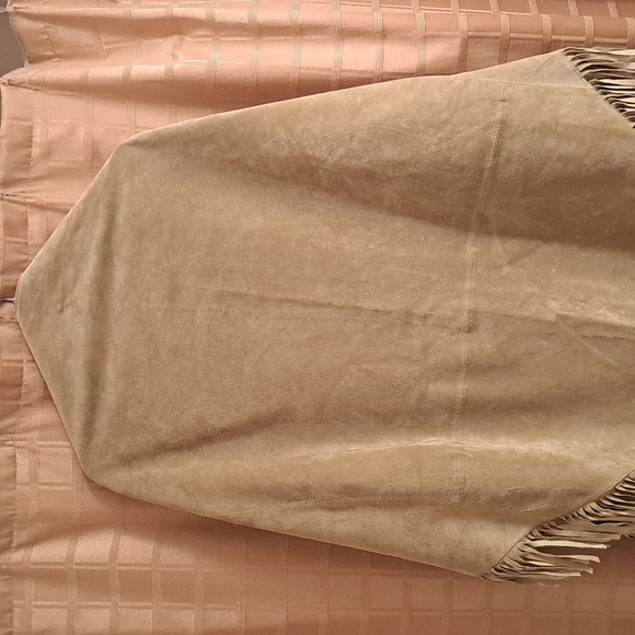 Wrap - Picture 2 of 7